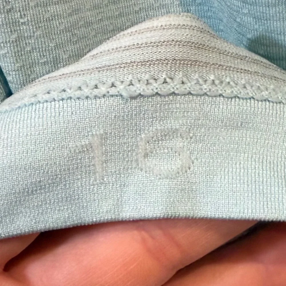 Lululemon Swiftly Tech Racerback Tank Top 2.0 Race Length Sheer Blue Water 16‎